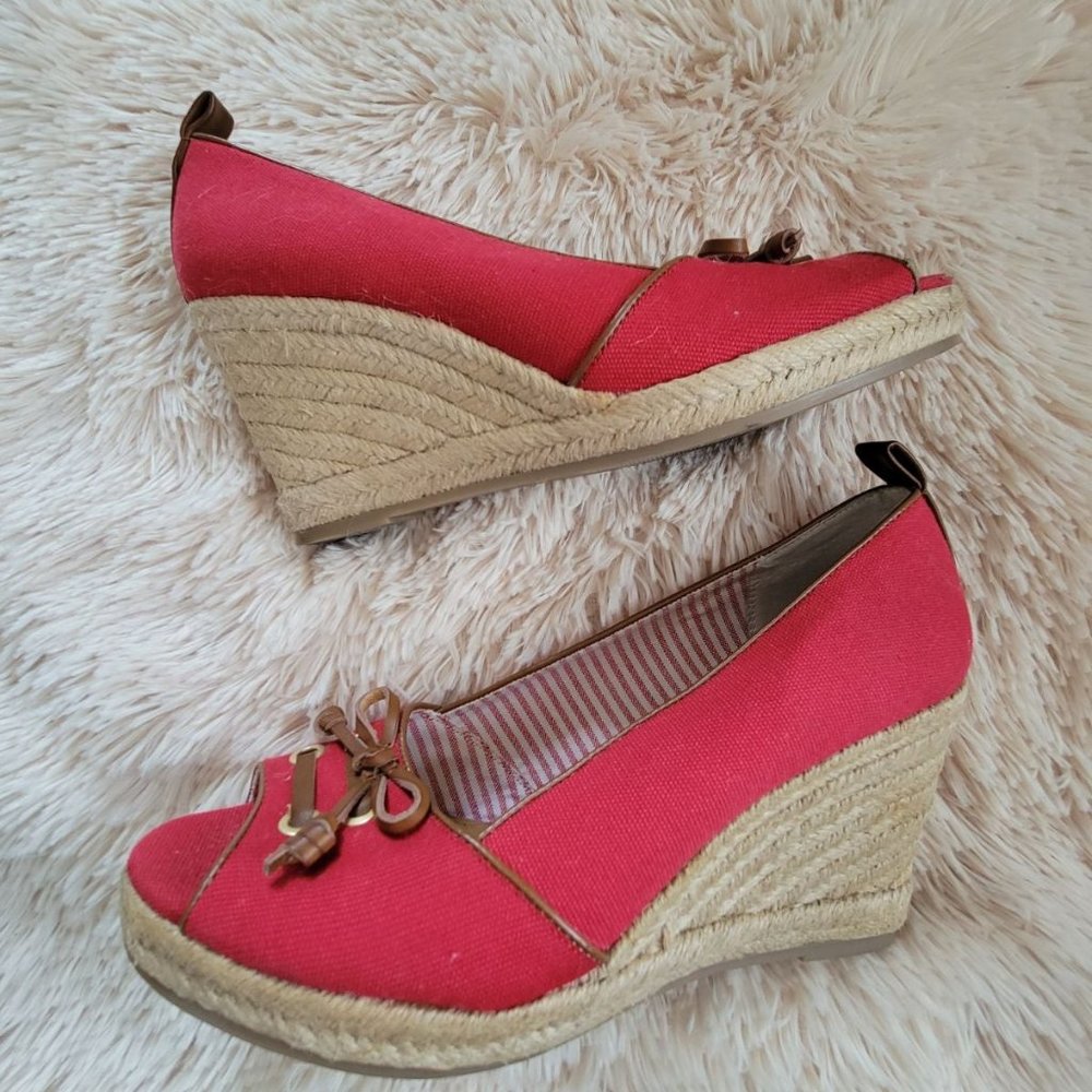 EUC G.H. Bass Wedges size 9